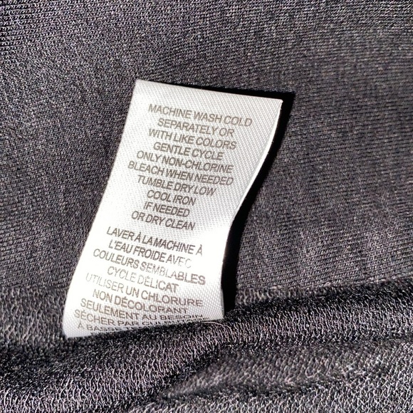 T Tahari black jacket size small - Picture 5 of 6